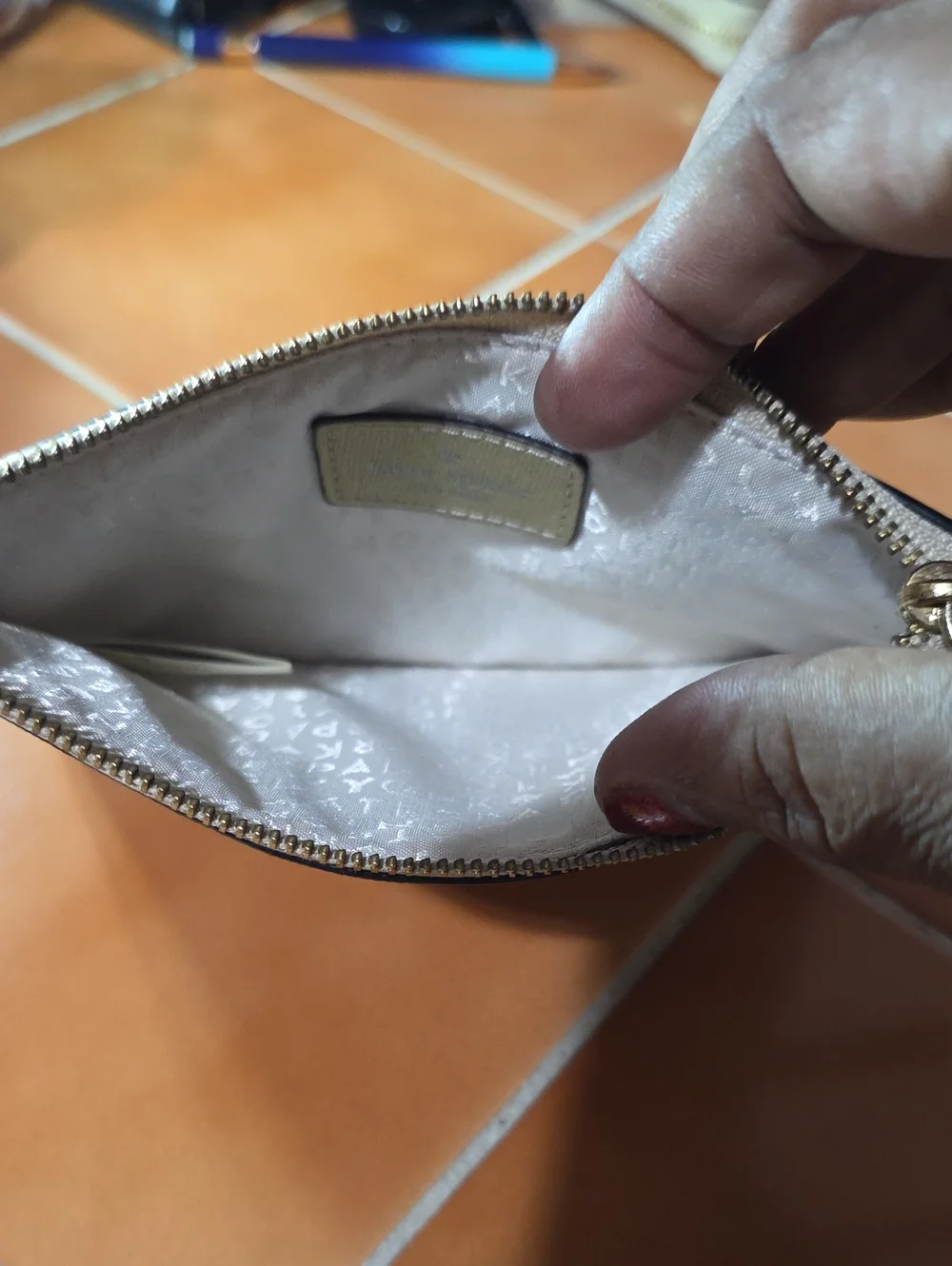 KATE SPADE GOLD WRISTLET VGUC